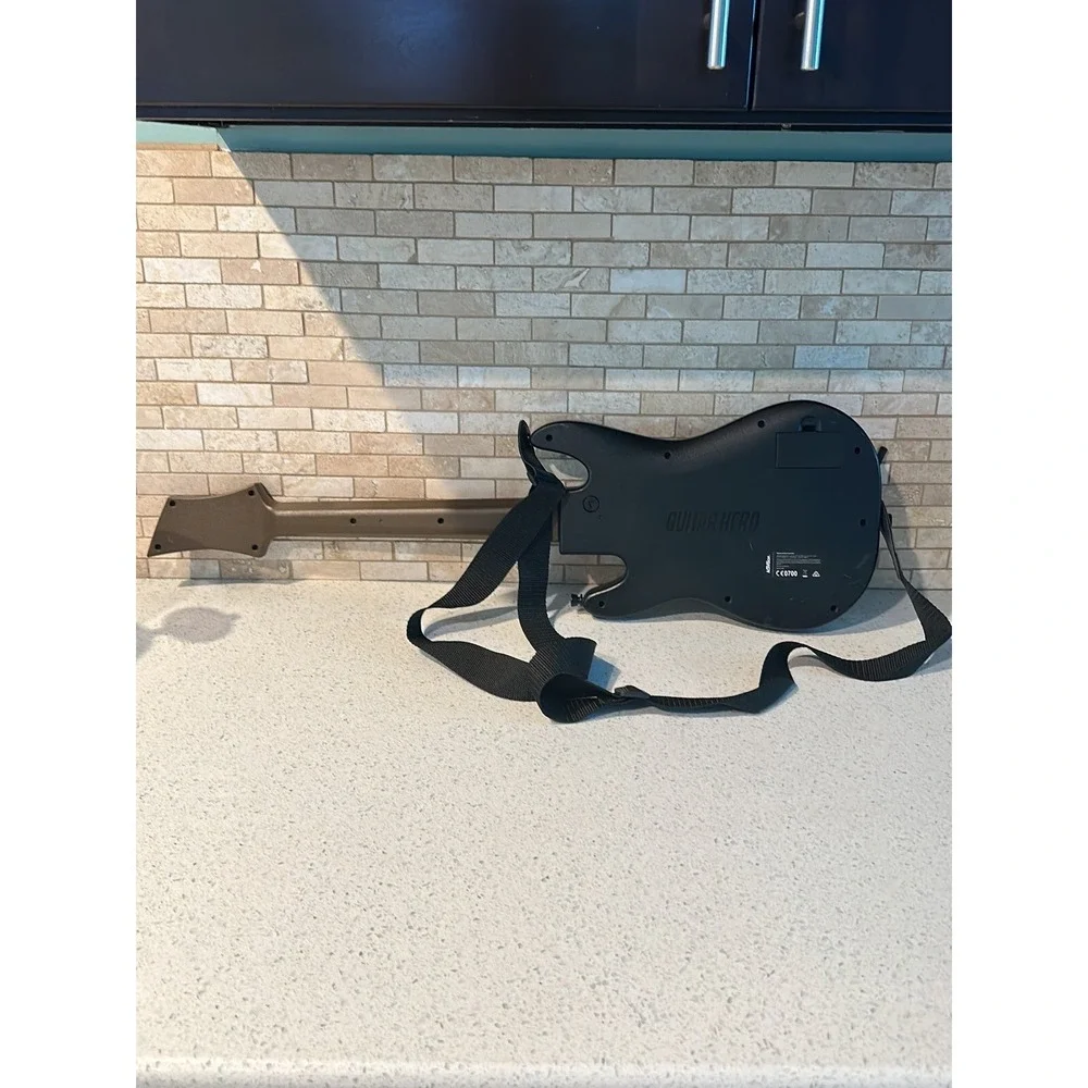 Guitar Hero Live Ps3 Guitar Controller Model #654 No dongle‎